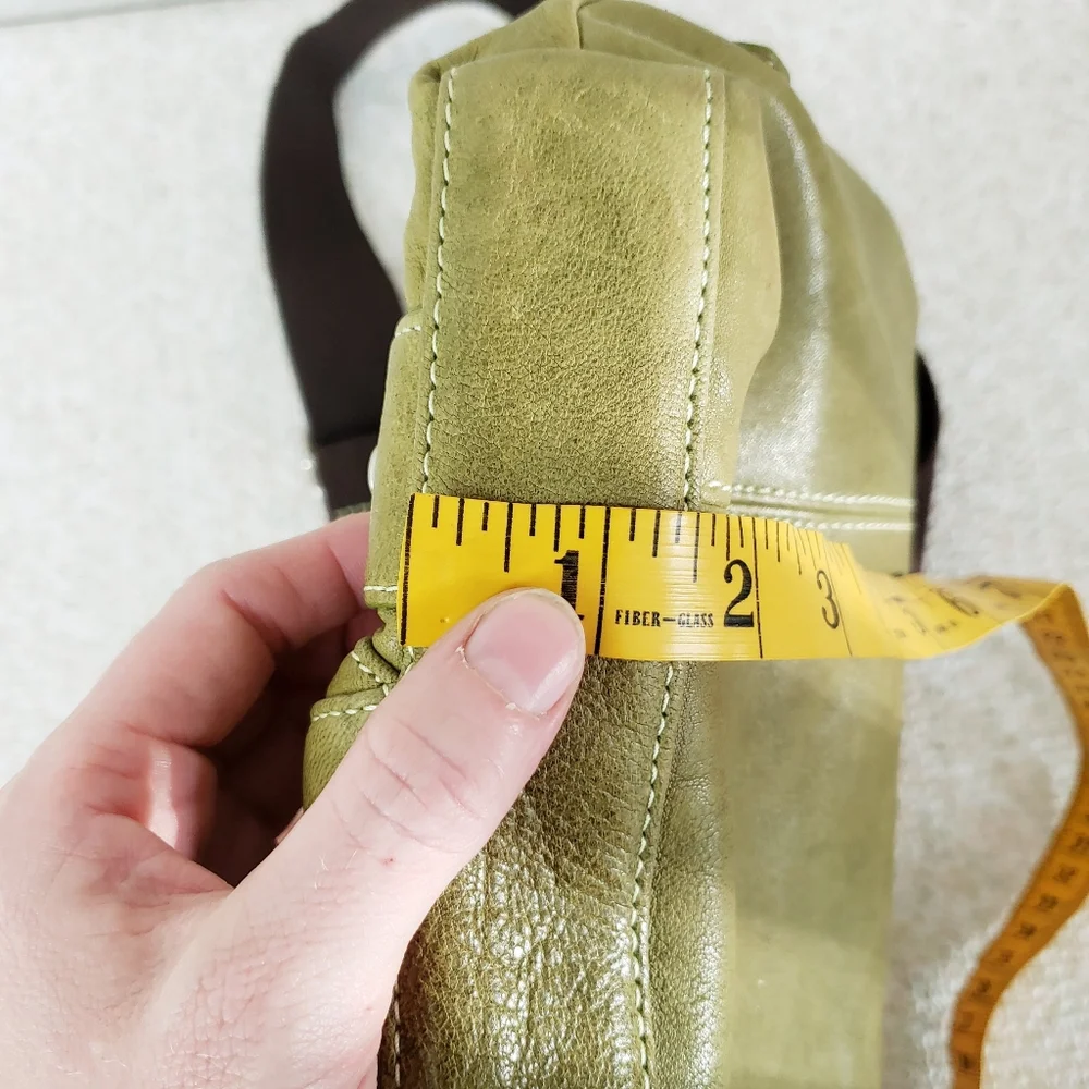 Ellington Green Crossbody Bag - Picture 11 of 12